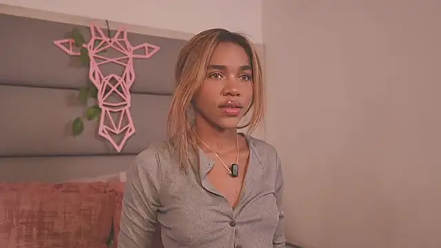 Lily Miiller online show from 11-29-25, 09:07