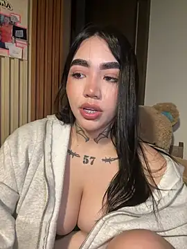 Nickiiiii online show from 03-22-26, 04:38