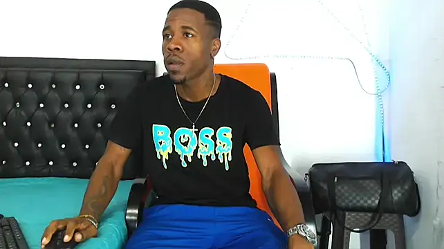 Snapshot of Damian_hart_24CM chatting on 10-07-25, 10:23 Damian hart 24CM online show from 10-07-25, 10:23