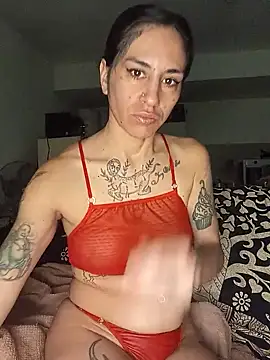 LaCristinatrans online show from 10-27-25, 06:56