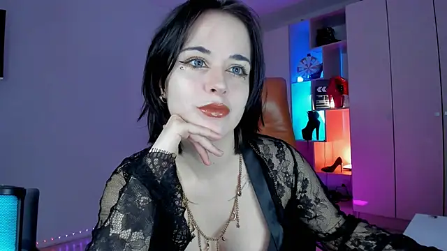 mollyposhh online show from 06-28-26, 07:42
