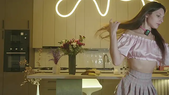 Snapshot of whisper_of_love chatting on 10-22-25, 02:17 whisper of love online show from 10-22-25, 02:17