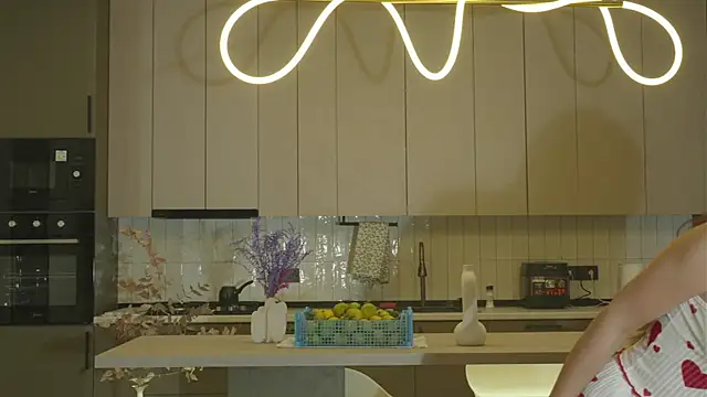 Snapshot of whisper_of_love chatting on 10-28-25, 02:15 whisper of love online show from 10-28-25, 02:15