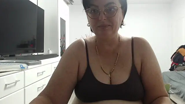 Amandamuller1982 online show from 10-15-25, 11:27