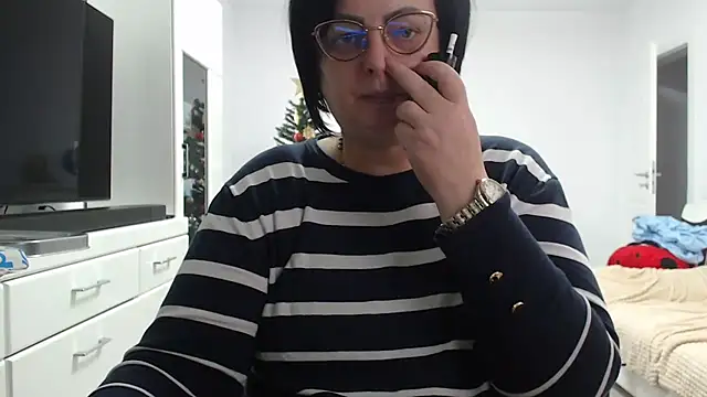 Amandamuller1982 online show from 12-14-25, 09:25