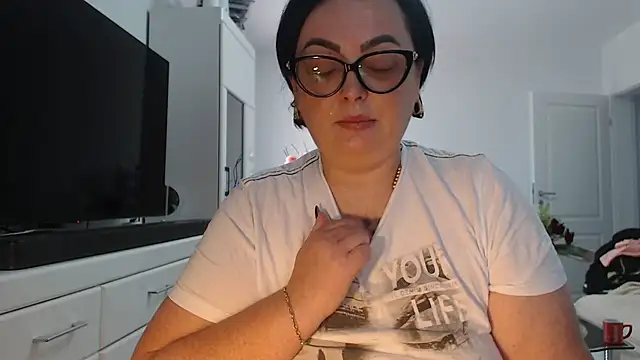 Amandamuller1982 online show from 07-17-26, 07:37
