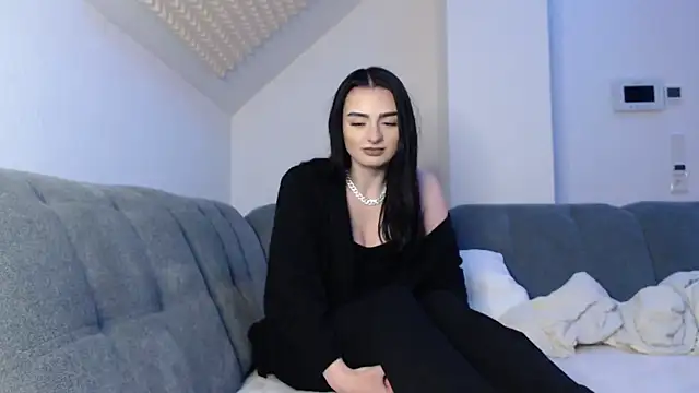 Snapshot of AdelinaAlia chatting on 12-07-24, 09:11 AdelinaAlia online show from 12-07-24, 09:11