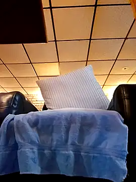 Snapshot of kendo536 chatting on 10-22-25, 12:22 kendo536 online show from 10-22-25, 12:22