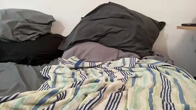 gothicboy18 online show from 01-06-26, 04:54