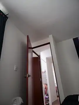 VIOLETA-25  online show from 04-17-26, 03:04