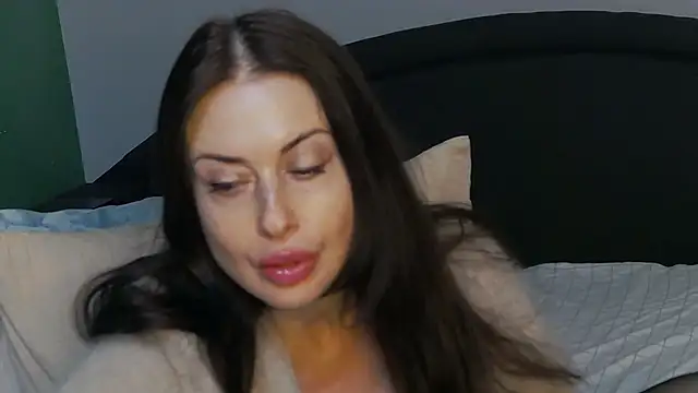 Snapshot of Mia_Lovi chatting on 02-27-25, 09:58 Mia Lovi online show from 02-27-25, 09:58