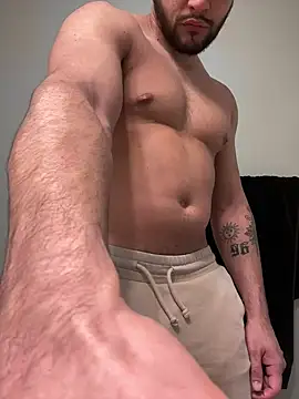 LATINMOBB online show from 12-31-24, 07:31