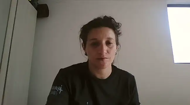 Snapshot of hanamy_joha chatting on 12-23-24, 08:25 hanamy joha online show from 12-23-24, 08:25