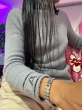 bonnie 18x online show from 11-10-25, 04:22