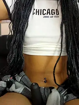 bonnie 18x online show from 12-01-25, 10:37