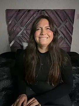 Snapshot of PoliBenett_ chatting on 01-02-25, 11:16 PoliBenett  online show from 01-02-25, 11:16