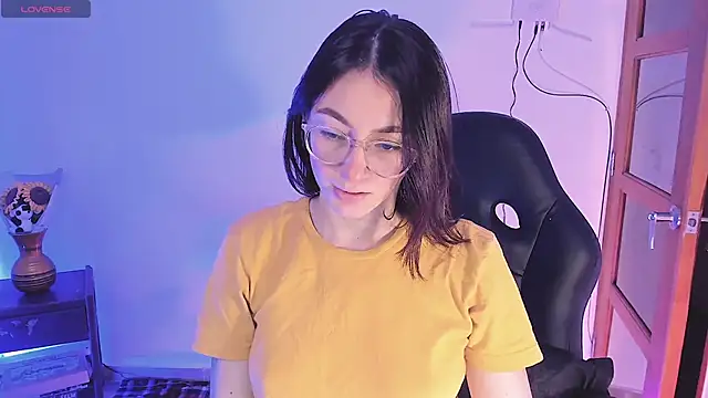 haanna thompsoon online show from 12-09-24, 06:57