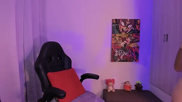 haanna thompsoon online show from 11-21-25, 04:22