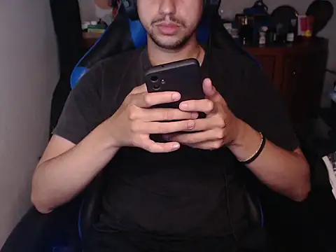 anjonoturno1 online show from 11-28-25, 09:39