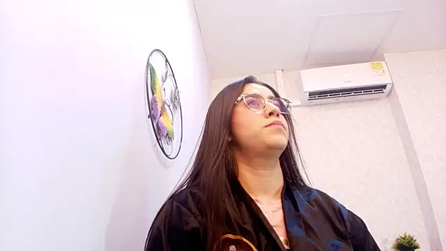 Amy wats0n online show from 10-06-25, 07:22