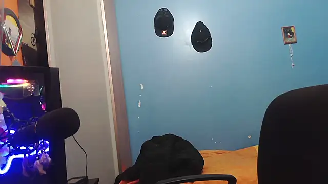 Badboyi1997 online show from 12-05-25, 04:43