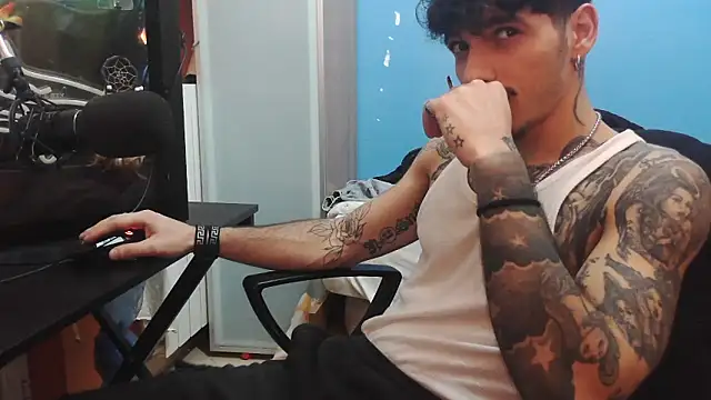 Badboyi1997 online show from 02-09-26, 10:25