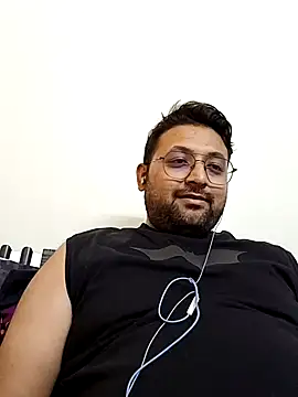 hardyloves online show from 12-17-24, 06:09