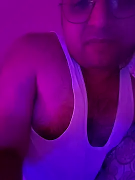 hardyloves online show from 01-18-25, 06:53