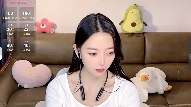 Yilin1999 online show from 12-29-24, 11:40