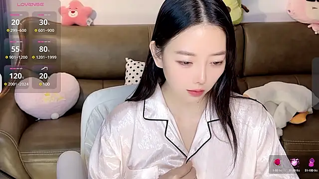 Yilin1999 online show from 01-18-25, 03:09