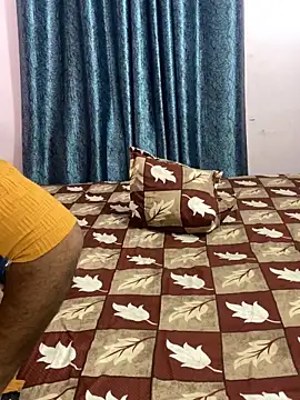 mickey love online show from 10-29-25, 05:42