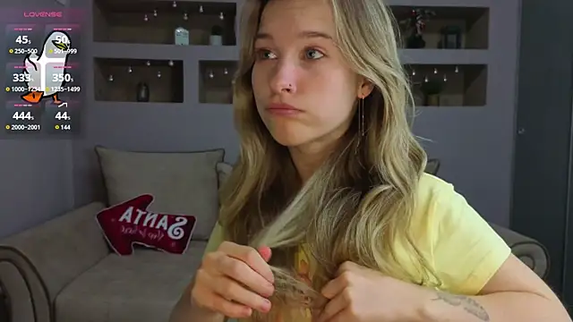 LinaCristonsen online show from 11-30-25, 04:00