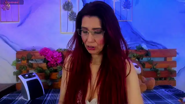 Snapshot of Perla_Franco chatting on 01-24-25, 12:10 Perla Franco online show from 01-24-25, 12:10