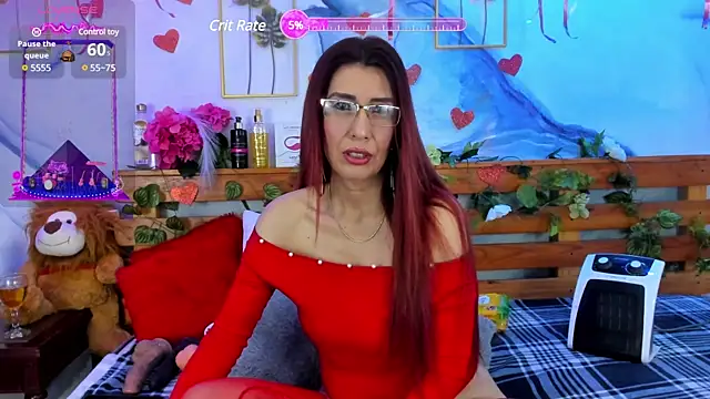 Snapshot of Perla_Franco chatting on 02-15-25, 06:23 Perla Franco online show from 02-15-25, 06:23