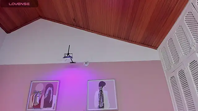 elodie walker online show from 10-31-25, 01:01