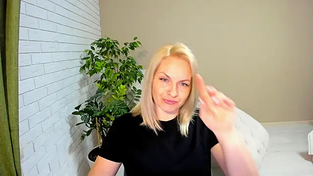 Alicee Gracee online show from 02-08-25, 06:55