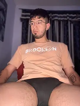 Snapshot of Anthony-Martin chatting on 01-23-25, 11:37 Anthony-Martin online show from 01-23-25, 11:37