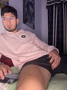 Snapshot of Anthony-Martin chatting on 02-13-25, 01:48 Anthony-Martin online show from 02-13-25, 01:48