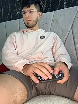 Snapshot of Anthony-Martin chatting on 03-18-25, 02:04 Anthony-Martin online show from 03-18-25, 02:04