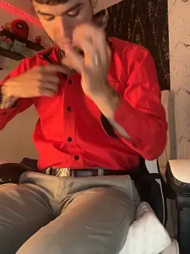 Snapshot of Anthony-Martin chatting on 09-15-25, 12:05 Anthony-Martin online show from 09-15-25, 12:05