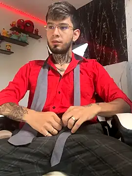 Snapshot of Anthony-Martin chatting on 09-29-25, 12:32 Anthony-Martin online show from 09-29-25, 12:32