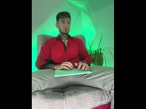 Snapshot of Anthony-Martin chatting on 11-03-25, 01:56 Anthony-Martin online show from 11-03-25, 01:56