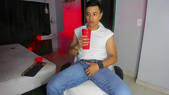 Lucii fer  online show from 11-07-25, 12:05