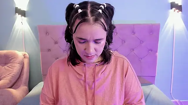 kyoakane online show from 12-18-24, 04:31