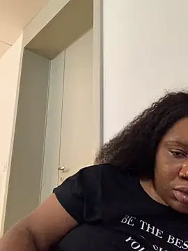 Snapshot of bonbonaumiel chatting on 12-03-24, 09:45 bonbonaumiel online show from 12-03-24, 09:45