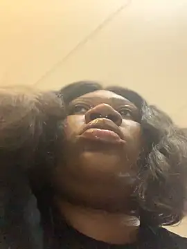 Snapshot of bonbonaumiel chatting on 01-01-25, 11:29 bonbonaumiel online show from 01-01-25, 11:29