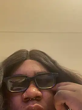 Snapshot of bonbonaumiel chatting on 01-04-25, 05:58 bonbonaumiel online show from 01-04-25, 05:58