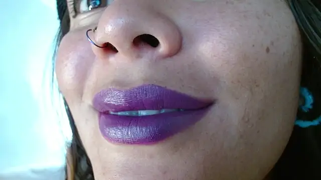 Snapshot of miss_evoleth2 chatting on 05-07-26, 02:44 miss evoleth2 online show from 05-07-26, 02:44