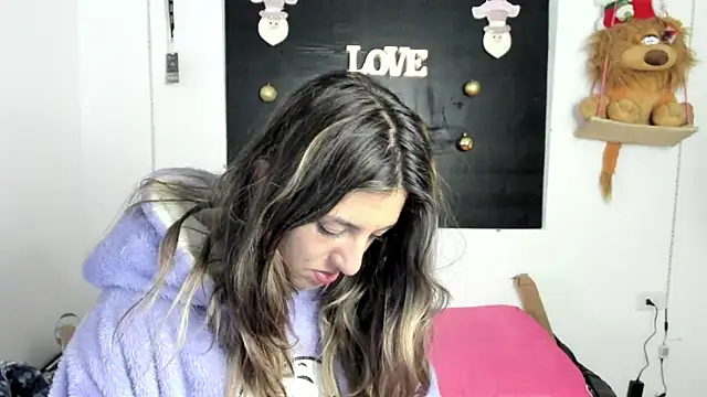 queen-natty online show from 12-09-24, 06:01