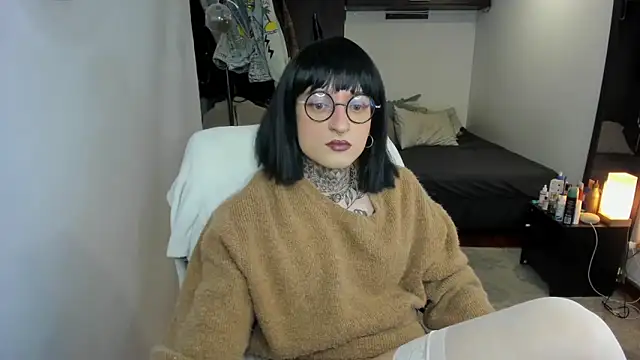 ShiiraVelkor online show from 09-26-25, 09:46